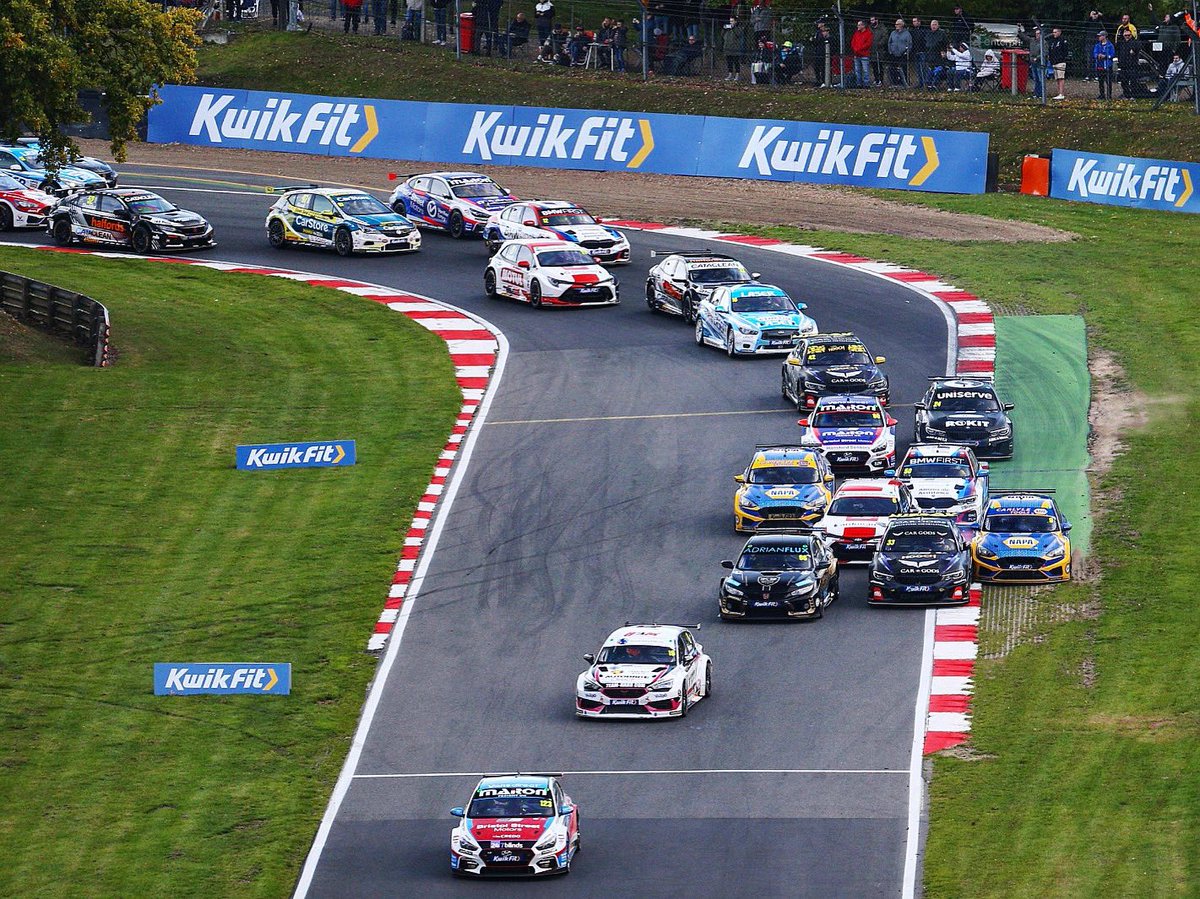 Daniel Lloyd tweet media