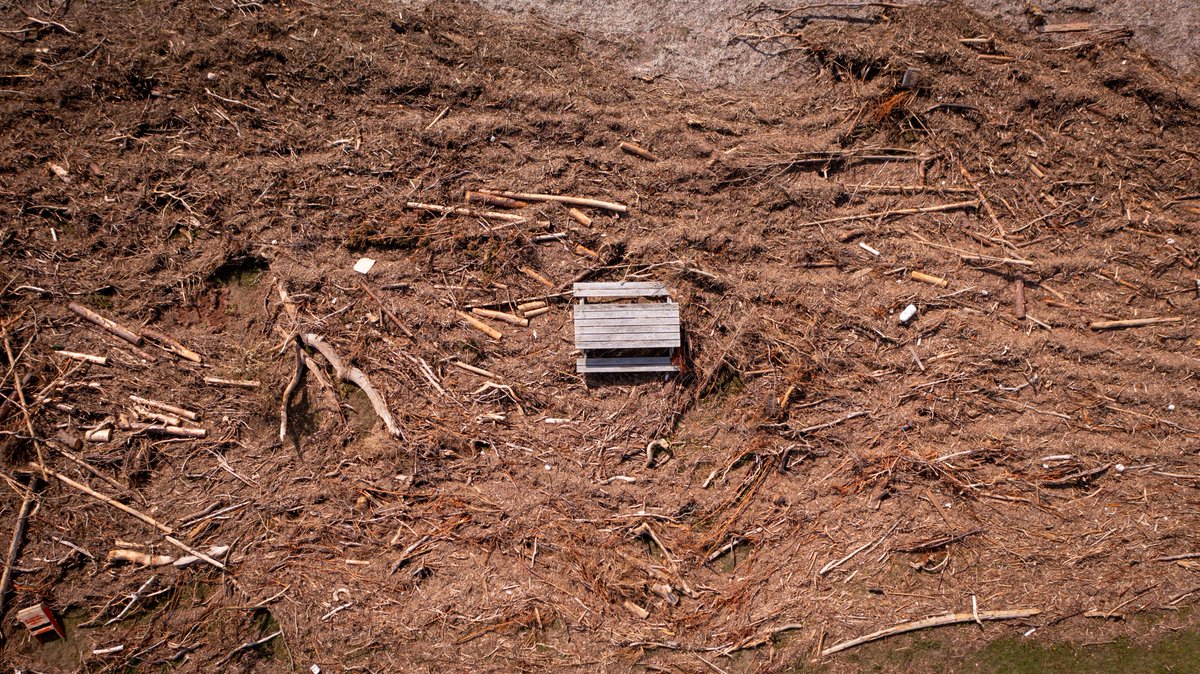 CBCshaner's tweet photo. Clean up continues around the Island, here are some shots from St Peters Bay, McEwens Island and Naufrage. I find something eerie with the picnic table photo. https://t.co/vFUNZ4zIjT