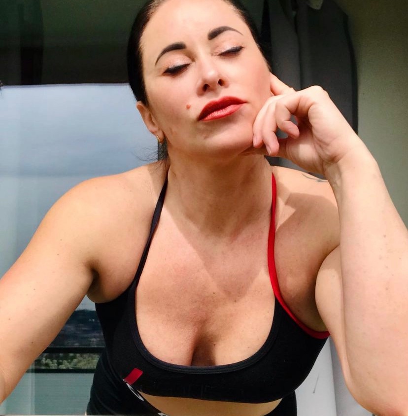 FanboyMarina's tweet photo. I dare you guys to find out the hole of her Highness… You’re safe at the moment cause her eyes are closed but the moment she opens… You’re simply her pet, a douche bag…
#liftcarry #beauty&beast #emasculation #femdom #mistress #slut #russianMade #mixedWrestling #sessiongirl 💪 https://t.co/yD4g1grsEu