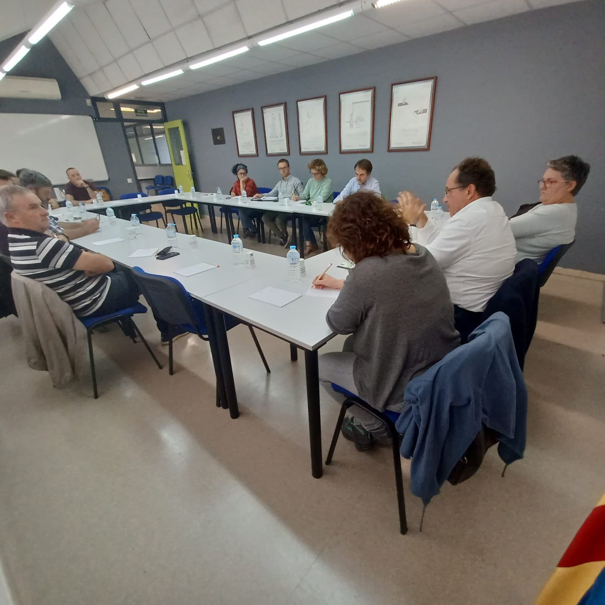 fpo_continua's tweet photo. Per finalitzar, s’han reunit amb l’Associacio Catalana d’Empreses de Treballs Forestals #ACETREF al @ctforestal i han pogut posar en comú l’estat actual del sector #forestal. Els han acompanyat #ARESCAT i @fedboscat
Gràcies a tothom per la jornada d’avui👏🏼 https://t.co/0826G4yBoe