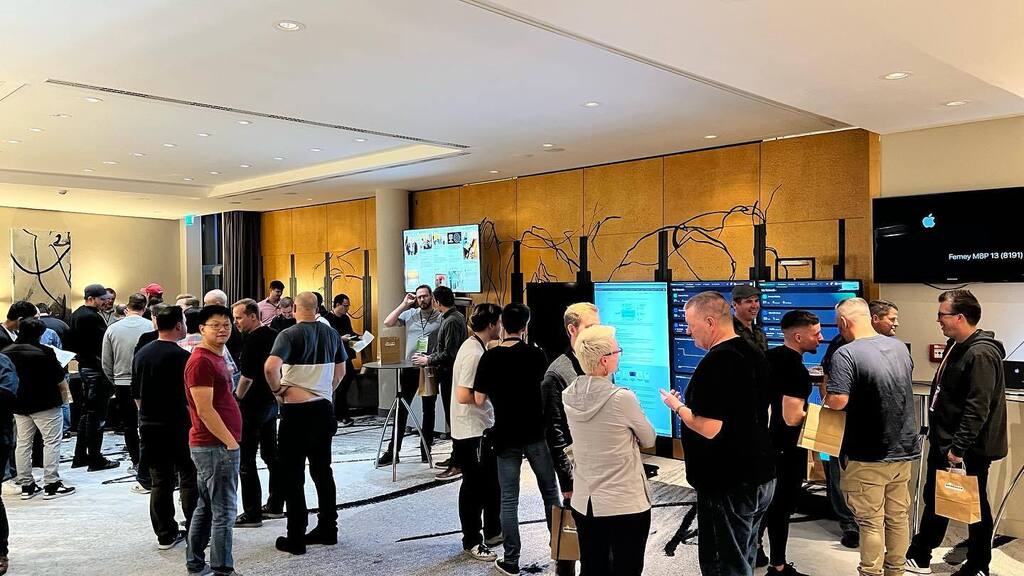 Wirelessnerd's tweet photo. The #WLPC had started in Prague!!! https://t.co/z9LI1Dm9UM #WirelessNerd https://t.co/sfYnUpPYd3