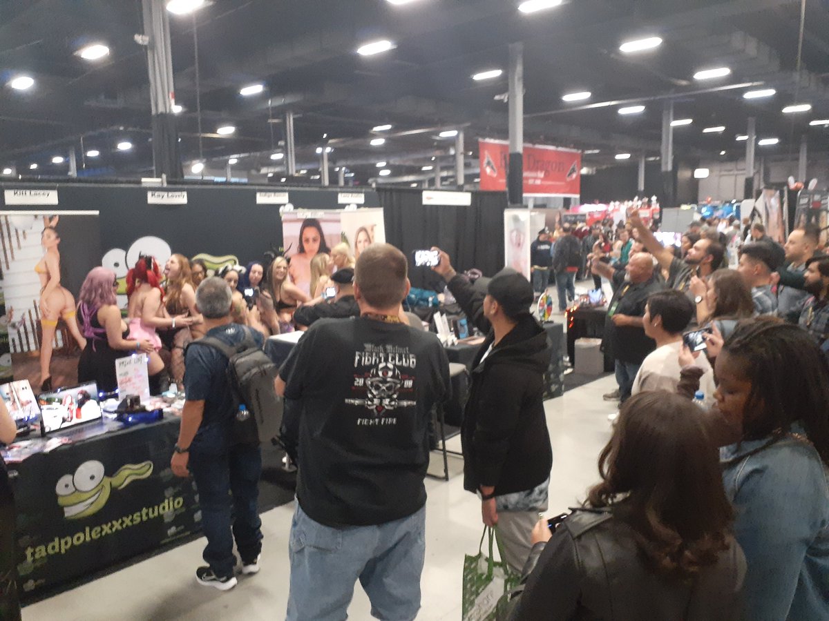 Lana Analise on Twitter: "RT @TPXSMovies: Thank you to all the porn stars that appeared at