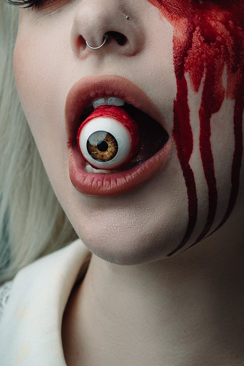 sarahfbowman's tweet photo. So delicious @colourcreepp #horror https://t.co/sItemkXtZX