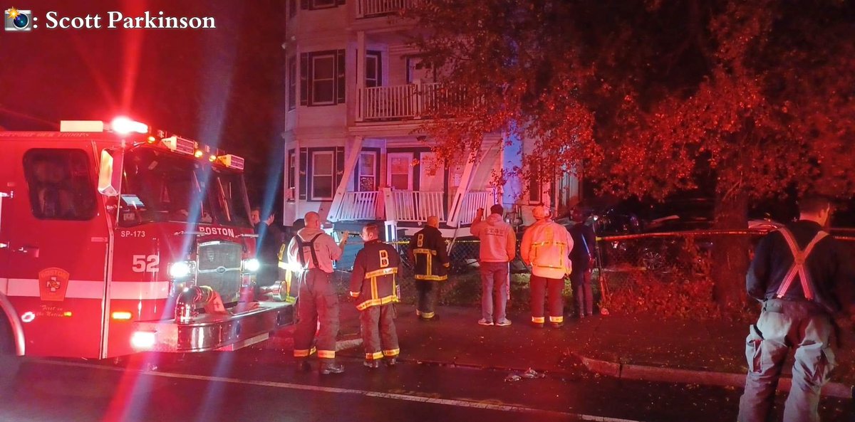 #BREAKING: A pickup truck has struck a multi-family home on Morton St in #Mattapan early this morning. @julianamazzatv will be live at the scene with the latest details on #TodayInNewEngland starting at 5am. #7News