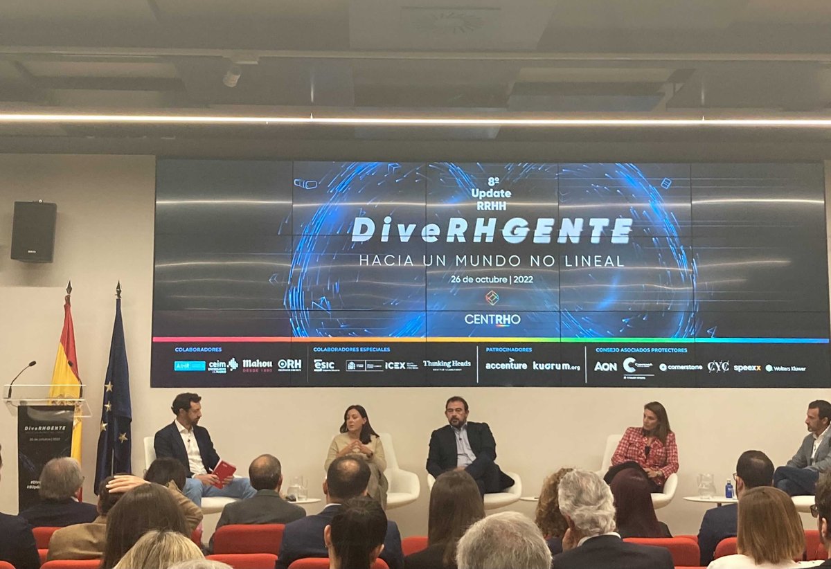 ThinkingHeads's tweet photo. Hoy participamos como colaboradores especiales del #8UpdateCentRHo, donde grandes referentes de los #RRHH, entre ellos #Top100conferenciantesTh1, reflexionarán sobre las claves para desarrollar relaciones laborales acordes al s.XXI #DiveRHGente Más info 👉 https://t.co/wVSpkbAHuS https://t.co/IMdVVHX0cF