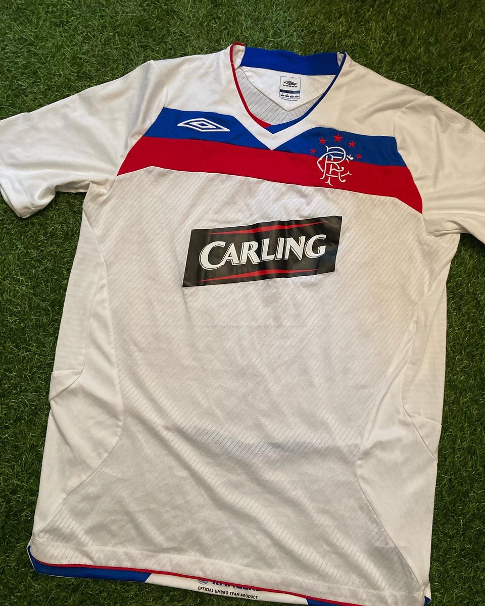 BinsNi's tweet photo. Glasgow Rangers FC 🏴󠁧󠁢󠁳󠁣󠁴󠁿 2008-09 Umbro away shirt 

Size Medium

£35

Free UK delivery 📦 https://t.co/mIFSKPUgnr