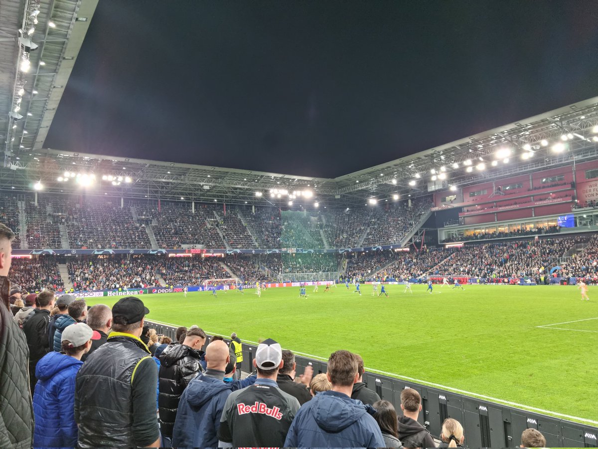 WesleyvanD's tweet photo. Dagje RB dependance Salzburg. Youth League in Grödig en Champions League in Salzburg #groundhopping https://t.co/aaLquXEq0e