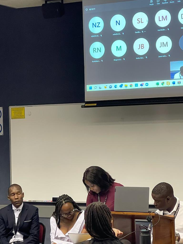 BosaSebele's tweet photo. Court time! Applicants making their submissions during moot court.
#StatelessnessTraining22
@LHR_SA @CHR_HumanRights @UPChildLaw @NetworkSouthern @UNHCRSouthernAF https://t.co/DsRX5v5hoz