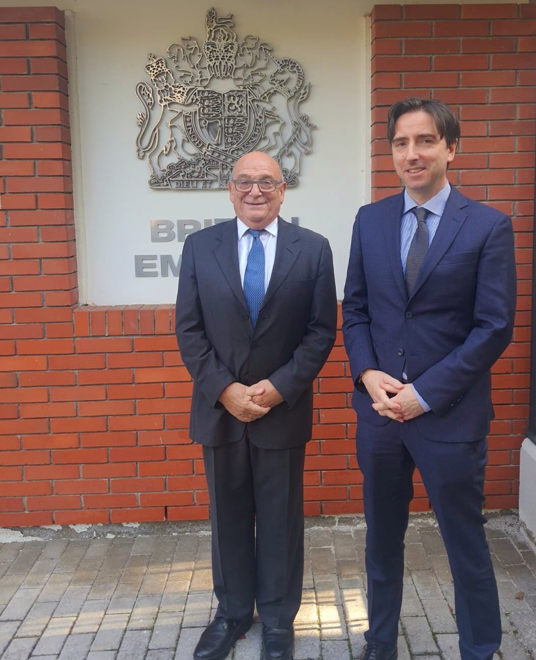 MatthewLawsonUK on Twitter: MatthewLawsonUK on Twitter: