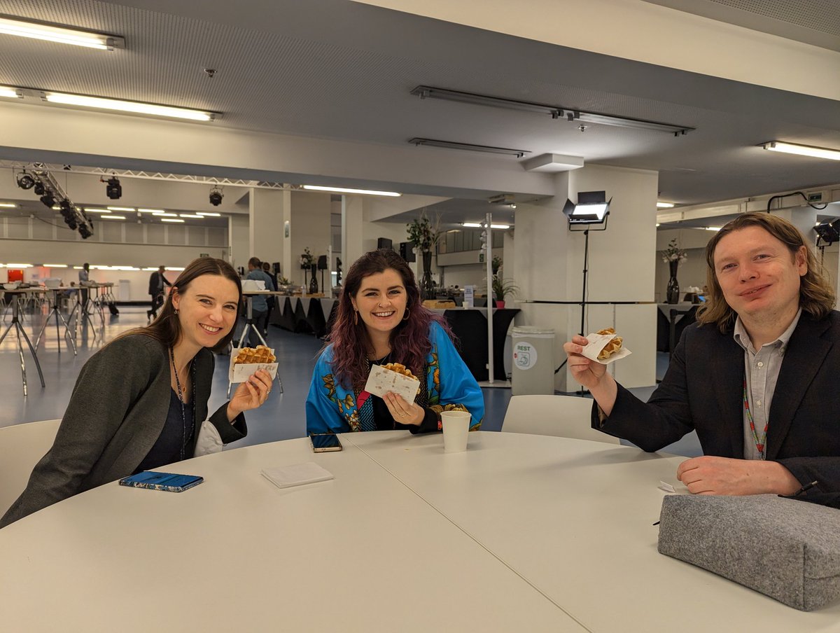 Waffle Discussions with <a href="/firefoxx66/">Dr Emma Hodcroft</a>  <a href="/AineToole/">Áine O'Toole</a> <a href="/BioWilko/">Sam Wilkinson</a> 🙃

#GrandChallenges