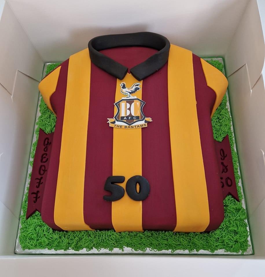 chezachuck's tweet photo. Thank you so much @officialbantams especially Mike Shackleton for making my husbands birthday celebration so special. A night he will never forget! ⚽️ @geoffw66 https://t.co/Kpo7uINO0F