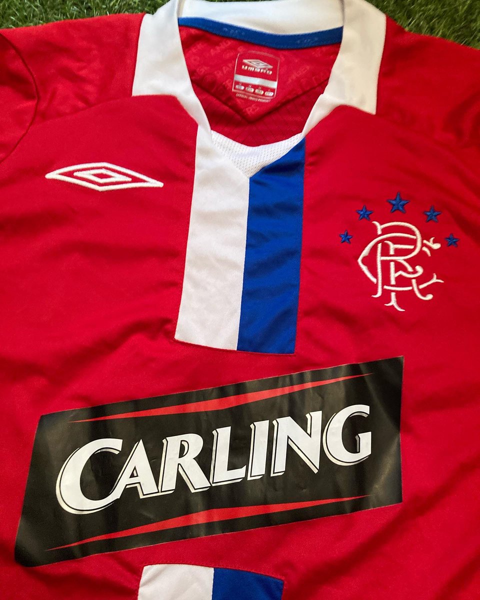 BinsNi's tweet photo. Glasgow Rangers FC 🏴󠁧󠁢󠁳󠁣󠁴󠁿 2008-09 Umbro third shirt 

Size medium

£35

Free UK delivery 📦 https://t.co/Qgbw9kddKm