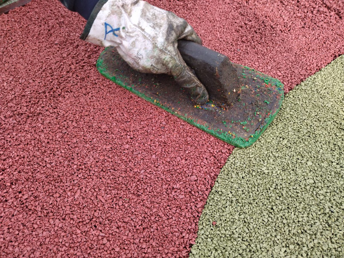 rnc_murcia's tweet photo. Comenzamos la prueba de nuestro material Idsun Flex Road en la zona del soterramiento #proyectosurbanos#ecosistemaurbano #idsun#generandoentornos🌳🌳Premio Magallanes-Elcano https://t.co/lZTe82shhJ
