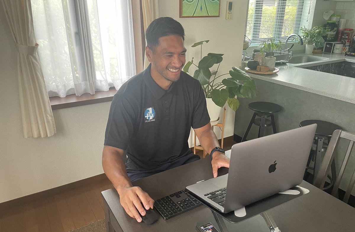 RUGBY_REPUBLIC's tweet photo. 日本への恩返し。19年W杯戦士・ラファエレ ティモシーが新たなサービス立ち上げ、ラグビー人気を取り戻す。
https://t.co/Xun3xhbpHp
#ラファエレティモシー #プラスワン #体験型マッチングサービス https://t.co/MO7SMKAs8r