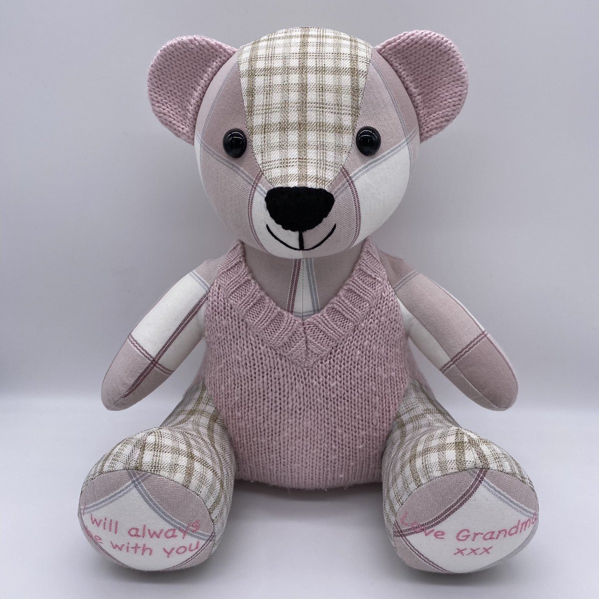 Remembering Grandma 💜 A memory bear made with her two shirts and a jumper 🧸 All of my bears are high quality and created with love and care. They make wonderful heirlooms to keep in the family for generations. A truly unique gift 🎁 #HandmadeByHenri #Memories #Grieving #Loss