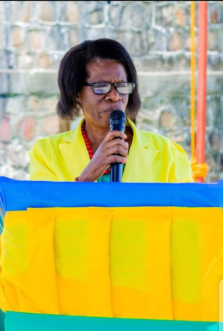 SEVOTAPeace1's tweet photo. Umuyobozi wungirije wa CHENO, Madamu Mukasarasi Godeleive yashimye Rhénanie-Palatinat ku bufatanye bwiza bwatumye hubakwa Igicumbi cy’Ubunyarwanda, avuga ko iki gicumbi kizafasha abakiri bato gukurana umutima wo kurwanya ivangura aho riva rikagera

https://t.co/THrFLHMJUV https://t.co/ydRwiONfZY