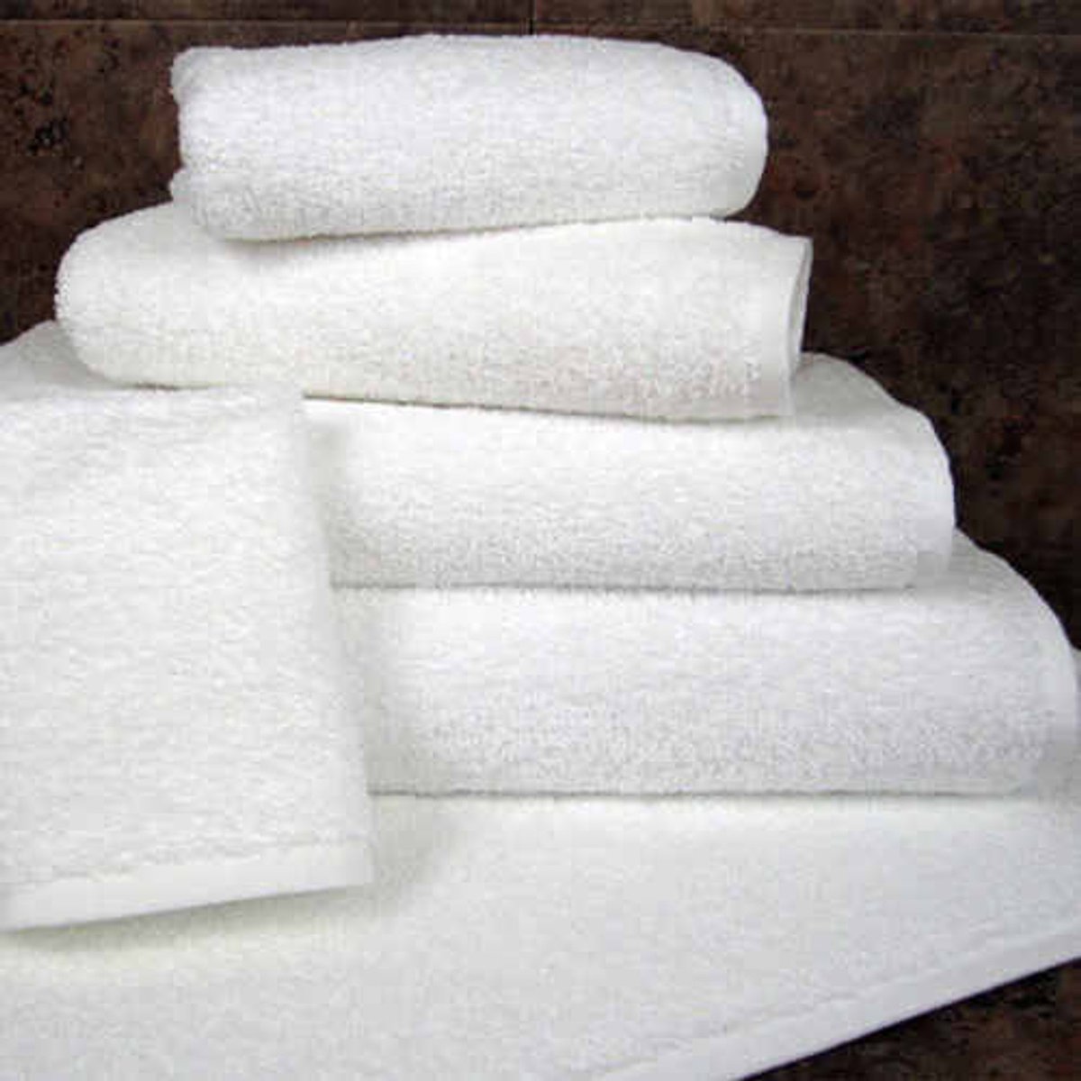 HumanityHotels's tweet photo. Enhanced softness or premium feels in your hotel's towels! See more at 
https://t.co/hcNTBzAuaT!

#hotel #bedsheet #luxuryhotel #hotelroom #hotelbedding #towels #pillowcase #mattress 
#phoenixdownpillows #adornbedpillows #hotelsupplyshop #T300sheets https://t.co/o8hhc11gq7