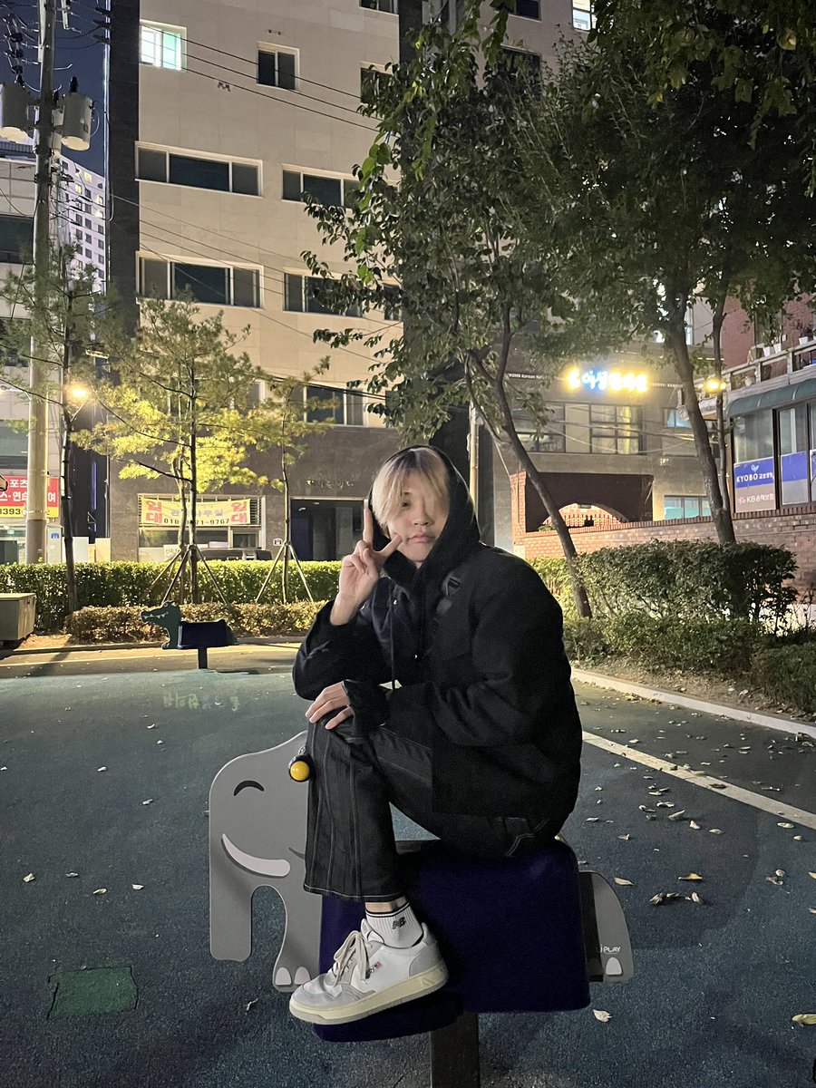 D-CRUNCH (디크런치) tweet media