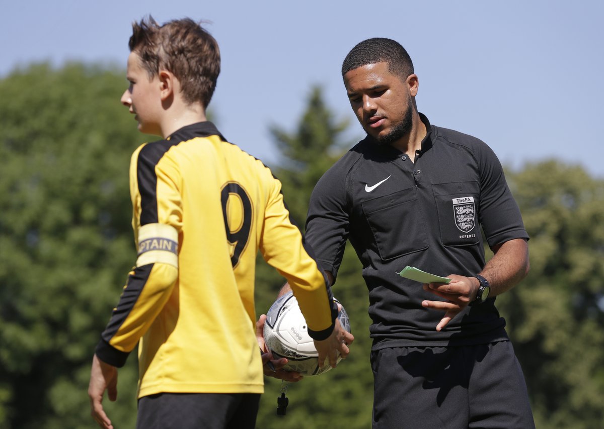 FA Refereeing tweet media