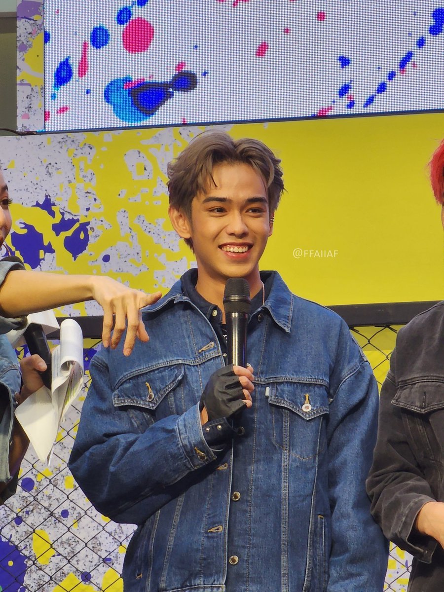BWII_TNT's tweet photo. สุดหล่อกับถุงมือแสนเท่ของเค้า 🥹
RobinsonJeans x TRINITY
@TRINITY_TNT_OFC
#TRINITY_TNT
#ThirdLapat
#RobinsonJeans2022
#ELLEOctober2022 https://t.co/JuE9pwEWtq