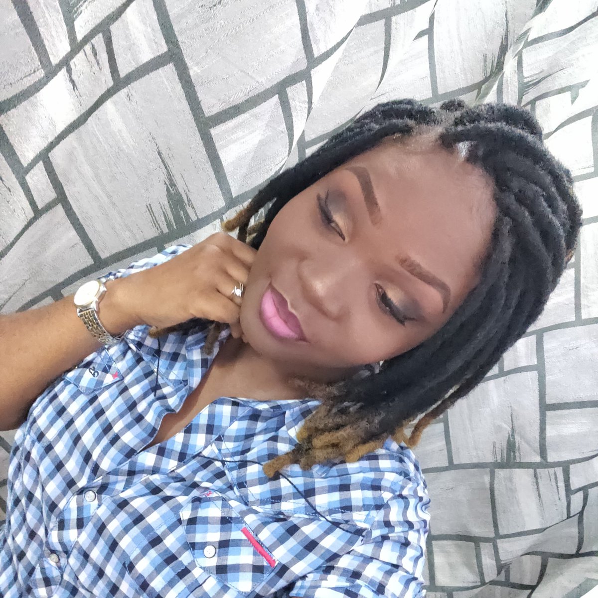 IdaAdjedomole's tweet photo. #NouvellePhotoDeProfil https://t.co/yxVjByErSr
