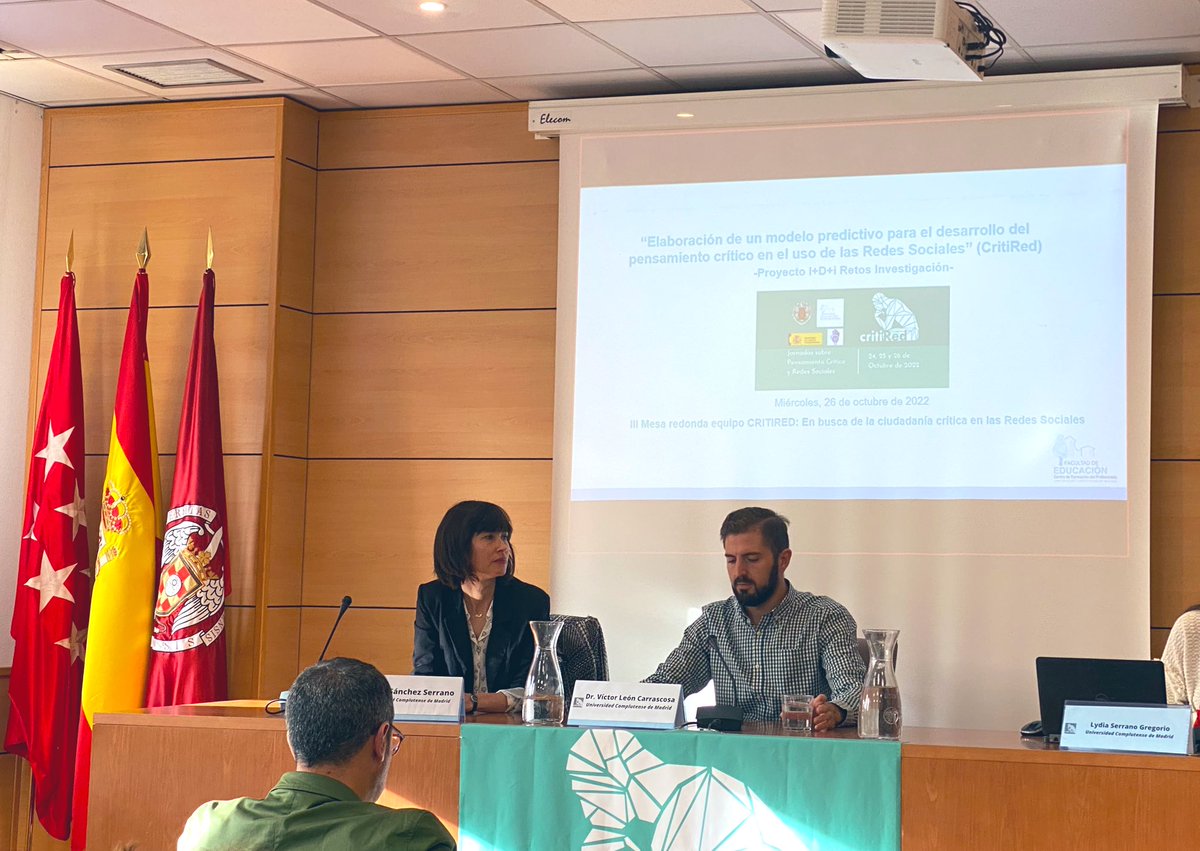 MacarenaDonos19's tweet photo. Seguimos con @CritiRed, ahora con Silvia Sánchez de @ucm_educacion y @CCyPE_UCM y Víctor León también de @ucm_educacion https://t.co/QefHFqDFNA