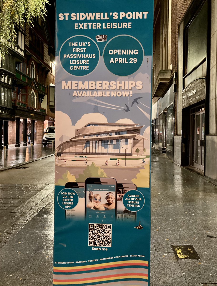 Inspirational opening to <a href="/PassivhausTrust/">Passivhaus Trust</a> #Conference2022 from @ExeterCX &amp; <a href="/EmmaOsmun/">Emma Osmundsen</a>