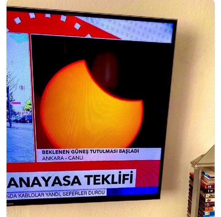 Güneş Ösym'ye tutulmuş sanırım.
Bu bir işaret olmalı😂
#100binatama