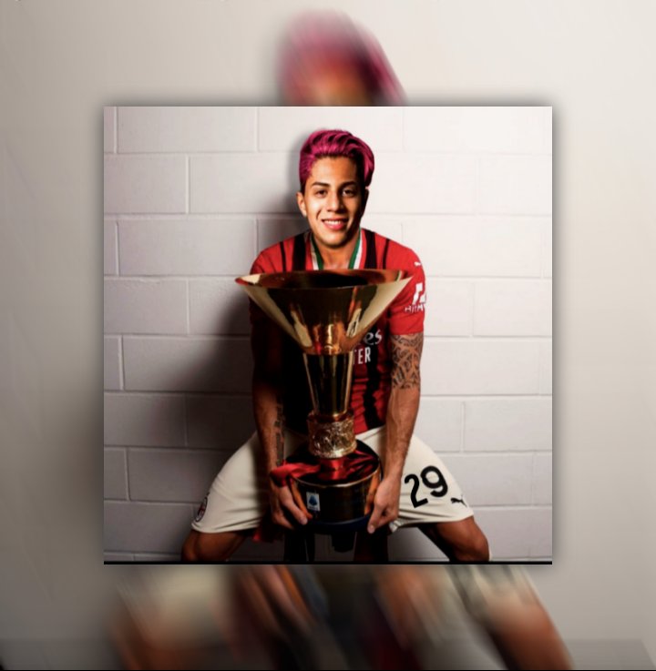 EL ÚNICO GRANDE🇲🇽🏆⚽🥇🎖️

<a href="/RicardoKakaUF/">GARETH VALE</a>