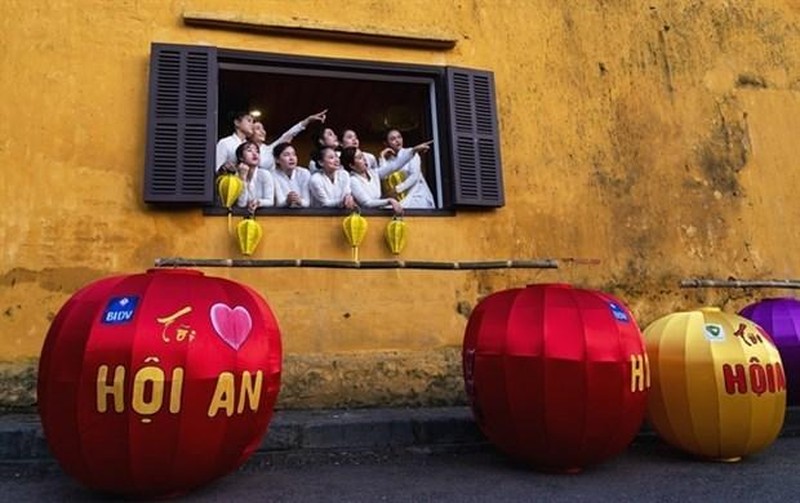 NhanDan_spanish's tweet photo. El casco antiguo de Hoi An de #Vietnam y la ciudad alemana de Wernigerode coorganizarán el tercer "Festival de Linternas" #faifo #hoian
https://t.co/NRuNI1u1lY https://t.co/QMRcPFP8xZ