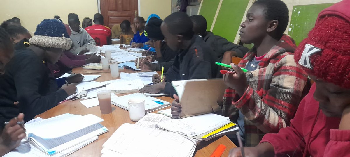 etyang_phiona's tweet photo. Walking with these children , helping them identify their strengths and working towards their life goals has always been our joy and inspiration to wake up each single day and attend to them.
#bettertogether
#schoolsofhope
#academicexcellence https://t.co/q3Zcse1aE6