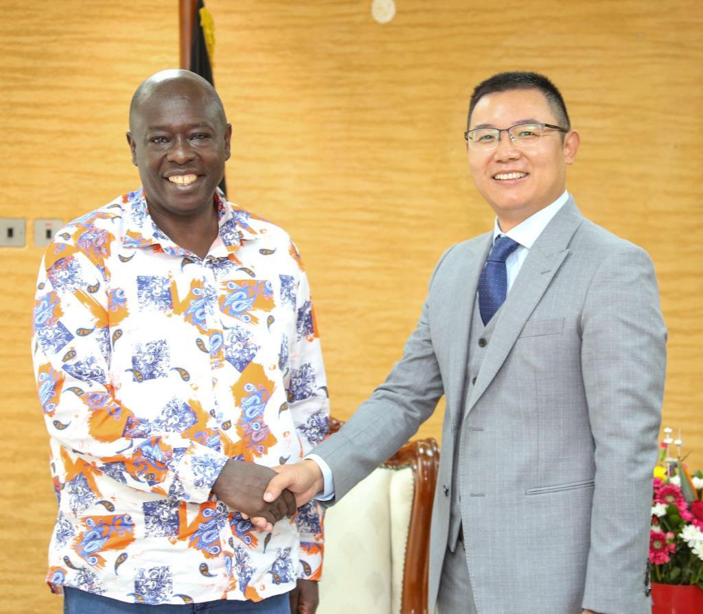 Our international development and business partners are key assets in our strategy to mitigate the drought situation in the country, I met  and thanked <a href="/HuaweiKenya/">Huawei Kenya</a> for their great support on foodstuffs distributed to different parts of Kenya.