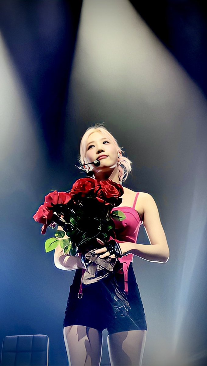 220813 LOONA in Louisville ♡

#KIMLIP #김립