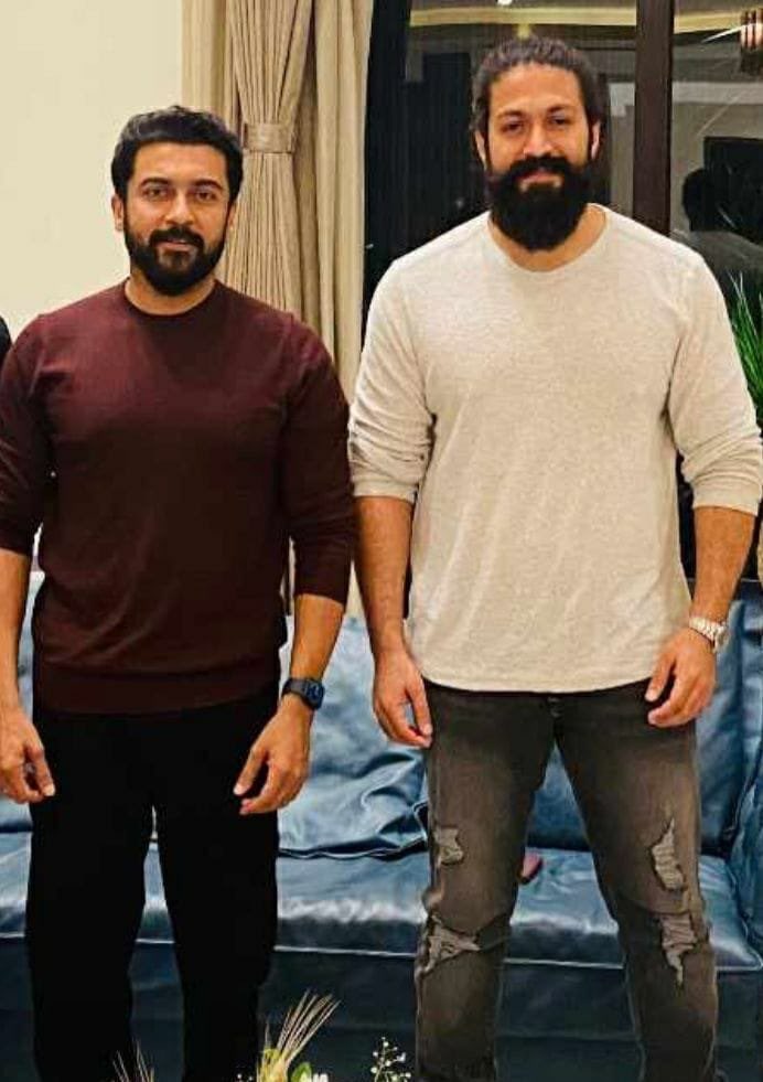 Cinemadiary360's tweet photo. #Suriya #yaash https://t.co/YgsJ15TalC