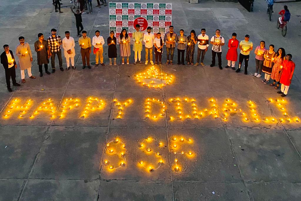 Team SSF wishes you all a very Happy Diwali ! 
#ssf #Diwali2022 #diyas
