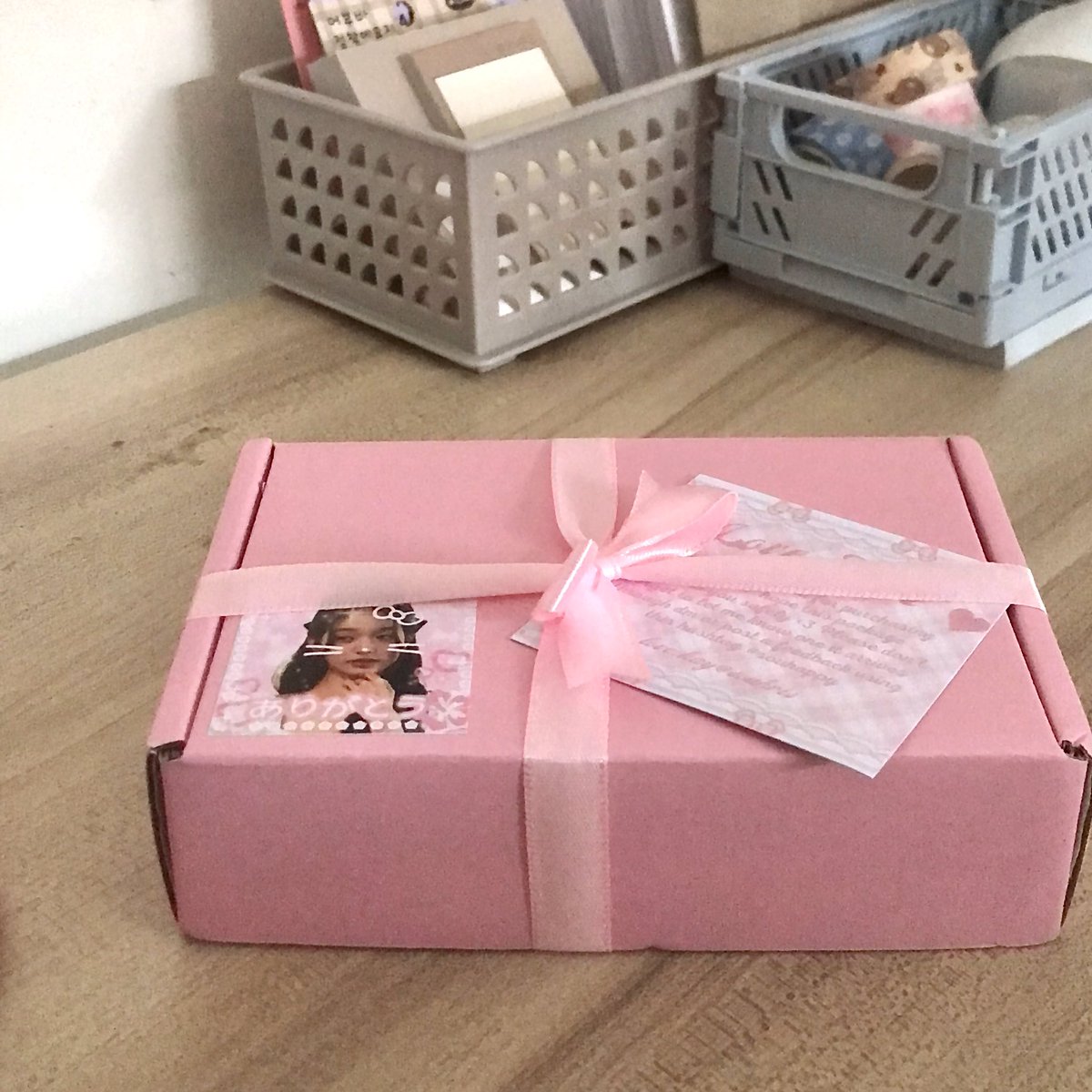 soobicartz's tweet photo. 💬 #soobidispatch…♡
@souhris #souhappy 𓂃🍵
୨୧ ang lakas talaga ng sparks 🥹 i looovee the package sm !! tysm for a very fast n smooth transaction, and for the cute + yummy freebies! looking forward to our next transaction ‹3 https://t.co/7C258GUXQd