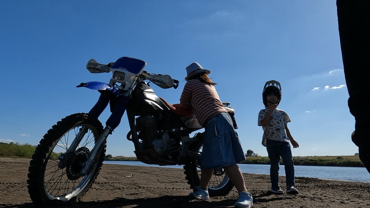 Deguhaya1's tweet photo. GoPro持ってコースに来ました。
晴天でGoProは撮影し易い
SL230にme08のパーツ投入して良くなった!
パワーエンデューロまでに細かく改良するよ。
目指せアルファスリーのcrf250Fのポテンシャル
#GoProjp #GoPro #sl230 #crf250F #me08 #バイク乗りと繋がりたい https://t.co/RkCaE5fqEC
