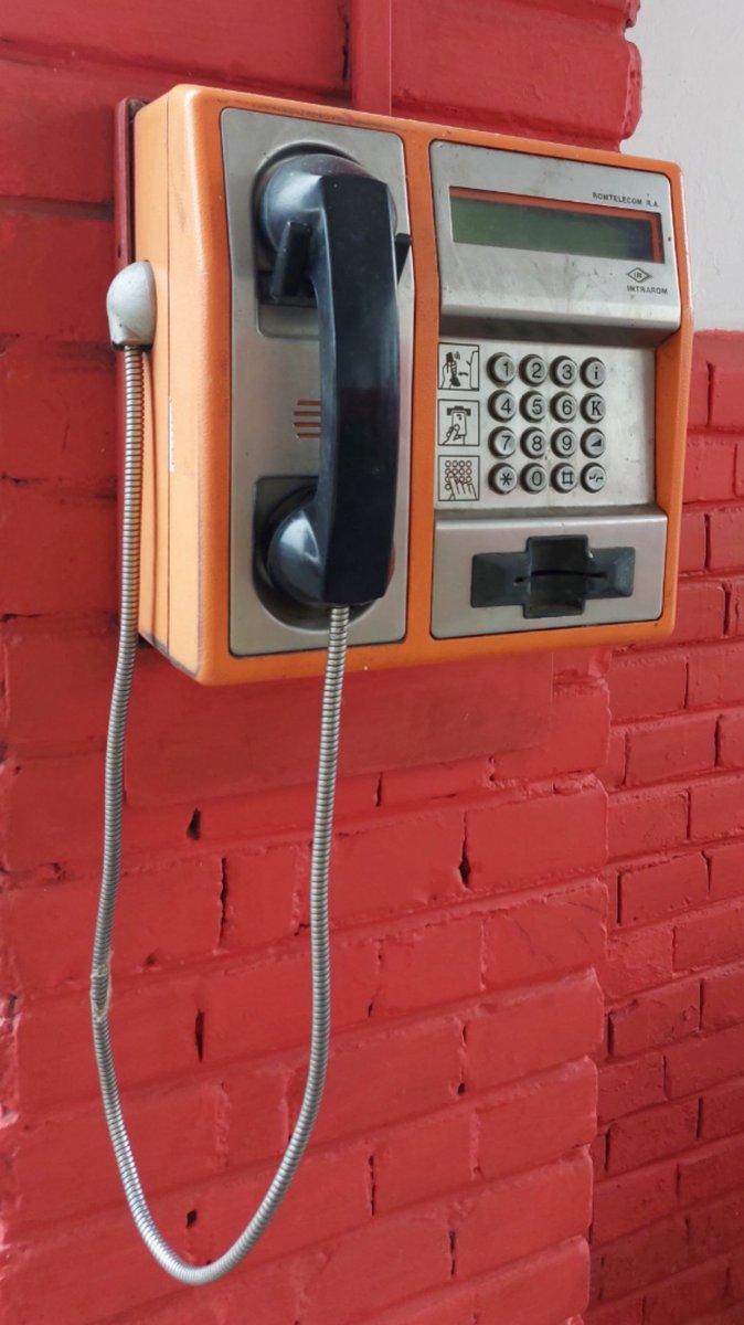 FotoStefan's tweet photo. Rarely seen and not working #publicphone #telephone #phne #publictelephone #obsolete #technology #communication #discoverromania #urbanphotography https://t.co/r42qV3ROhZ
