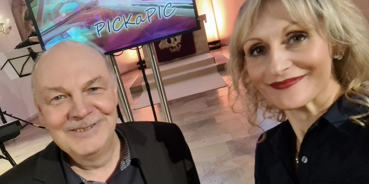 kirchehannovers's tweet photo. #PICKaPIC: Ein #Bibeltext, zwei #Bilder, viele #Stimmen! Dr. Simone Liedtke (RPI Loccum, ESG Hannover) und Dirk Wagner (Industrieseelsorge Wolfsburg, ESG Hannover) laden zum Kunst-Austausch via #Zoom ein: am 28. Oktober, 19 bis 19.45 Uhr.
➡ Anmeldung unter info@esg-hannover.de https://t.co/YeRDNb1MnU