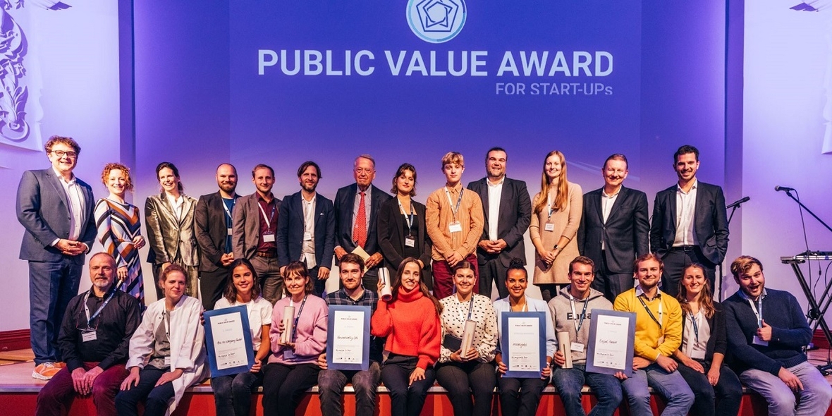 Start-ups momjobs und Enpal gewinnen Gemeinwohlpreis umweltdialog.de/de/management/… #CSR #Nachhaltigkeit #publicvalueaward #award @enpal_de