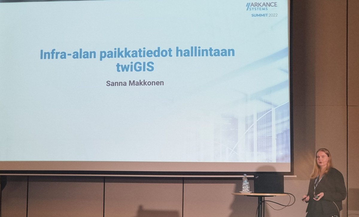 Aamu jatkuu #arkancesummit ja <a href="/sannamakk/">Sanna Makkonen</a> kertoo infra-alan paikkatiedon hallinnasta. <a href="/ArkanceSystemFi/">Arkance Systems Finland Oy</a>