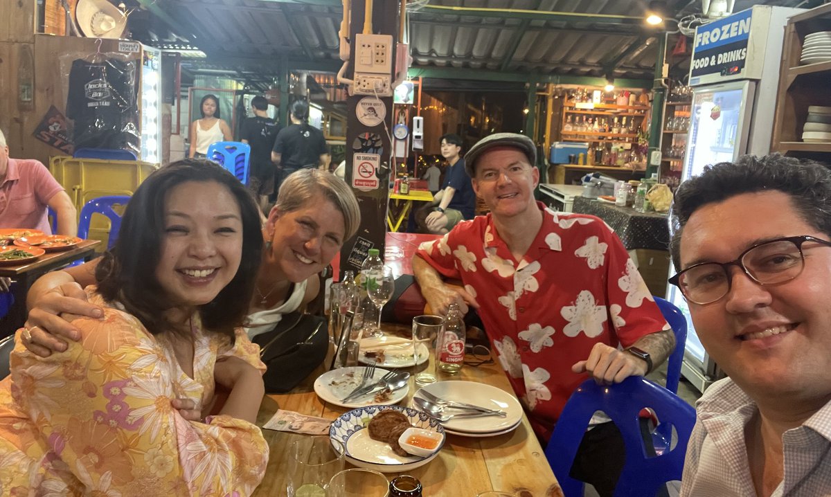 jahardman's tweet image. great to catch up with friends at #EARCOS @teachwatts  @B_Sheridan @janeteyuen