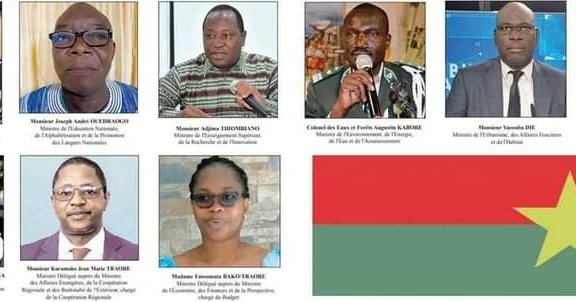 burkina24's tweet image. #Débat_Du_Jour Des ministres ont été reconduits. De nouvelles personnes font leur entrée… Que pensez-vous de la composition du nouveau gouvernement ? 

Lire également ici ⤵️ 

burkina24.com/2022/10/25/bur…