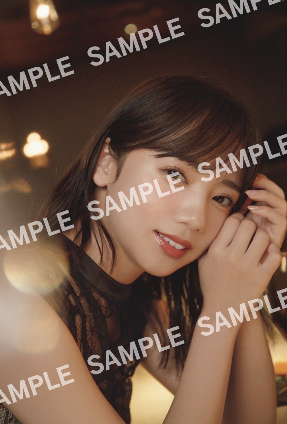齊藤京子】「WHITE graph 009」11/22(火)発売 店舗限定予約特典 齊藤京子】「WHITE graph 009」11/22(火)発売 店舗限定予約特典