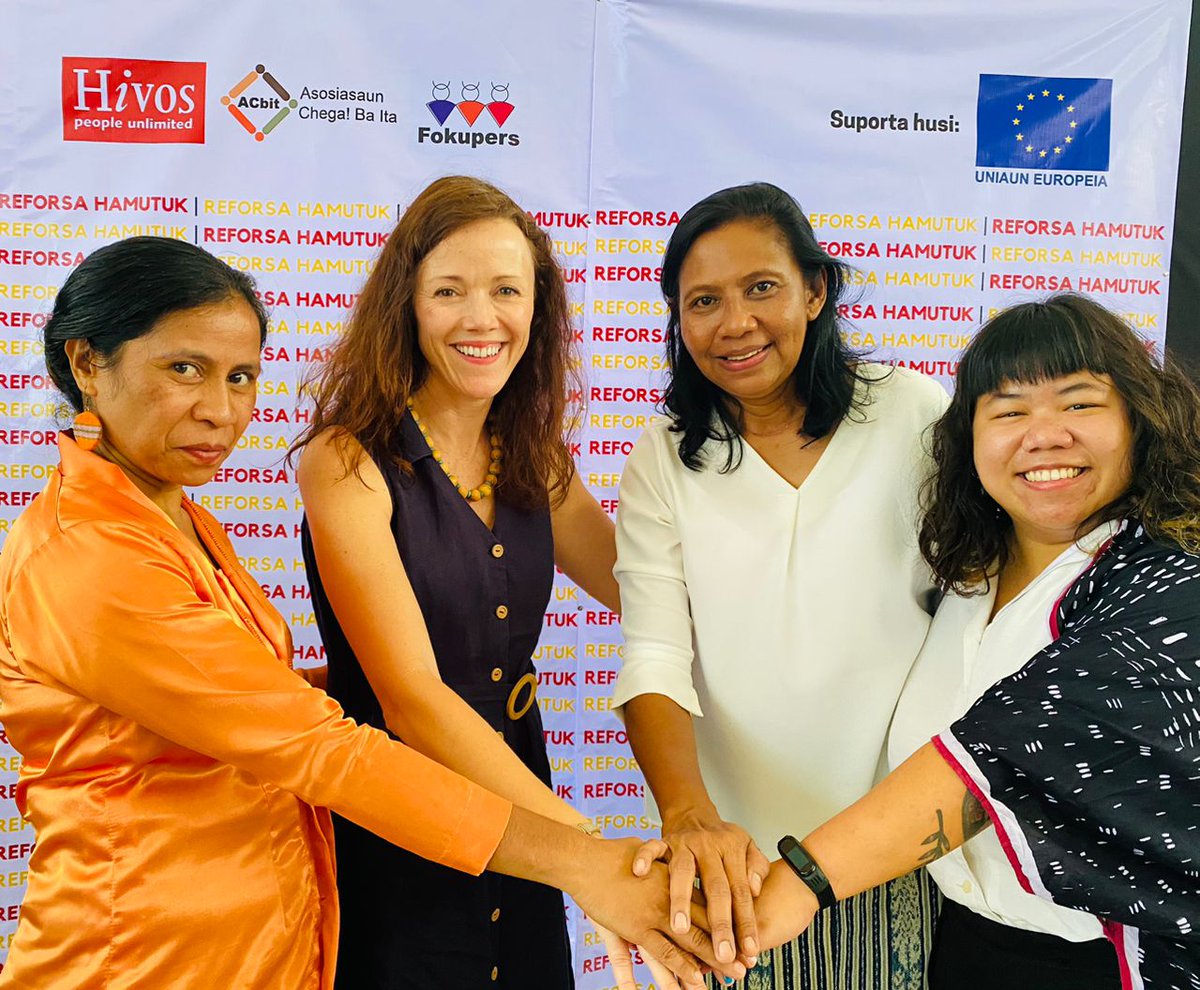 EU_TimorLeste's tweet photo. EU was proud to support the Reforsa Hamutuk project implemented by @HivosROSEA, #Acbit and #Fokupers #TimorLeste to empower Timorese #women #survivors and #victims of violence. The journey towards #genderequality goes on, and so our commitment.
@eu_eeas
@EU_Partnerships https://t.co/FnZJw4qmNW