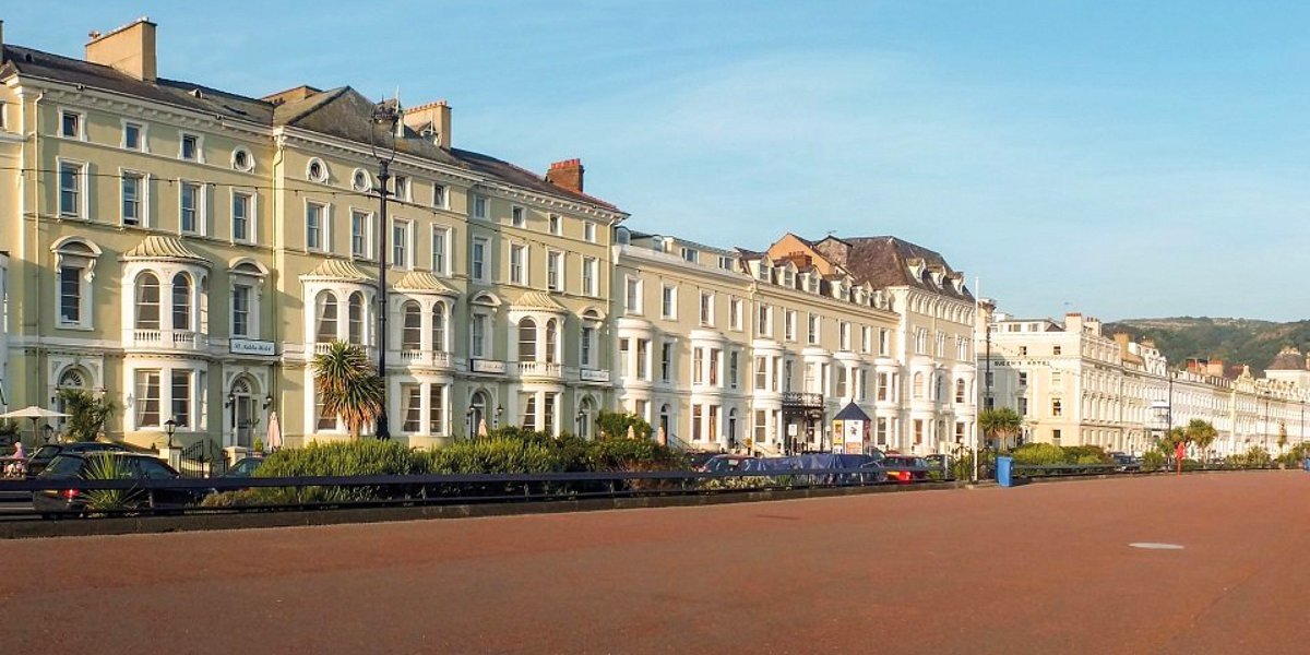 .@Inn_Collection has purchased its third site in Wales, with the acquisition of the historic @St_Kilda_Hotel in Llandudno - pubandbar.com/story.php?s=20…