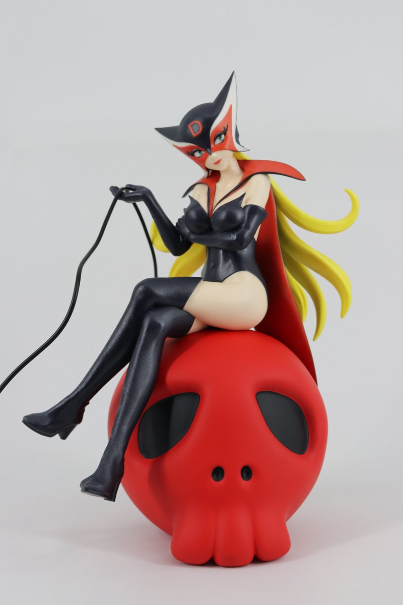 3dDoronjo's tweet photo. .  *＼auction is in session／*
✨Take a look at the completed mobile battery✨

Doronjo's expression and posture are especially on point💃 https://t.co/c4N1rYygGX