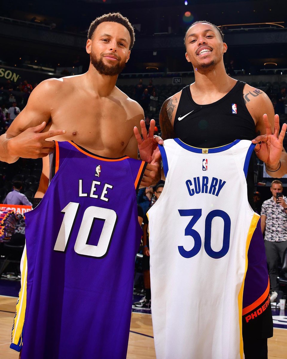 NBA's tweet photo. FAMILY! https://t.co/kHNqWu1ylD