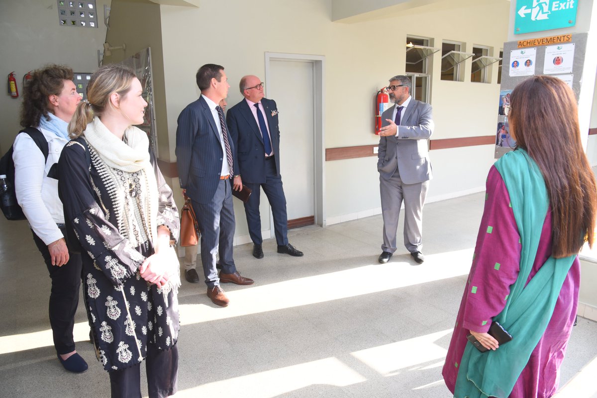 AKUEBOfficial's tweet photo. A delegation from #Finland visited #AKUEB. They met the Board's leadership and exchanged knowledge and #ideas for #innovation in #educational development of #students. They were later given a campus tour where they also visited the #AKHSS Karimabad Campus.
@weerola @AnttiKaskinen https://t.co/Aet7AD6T31