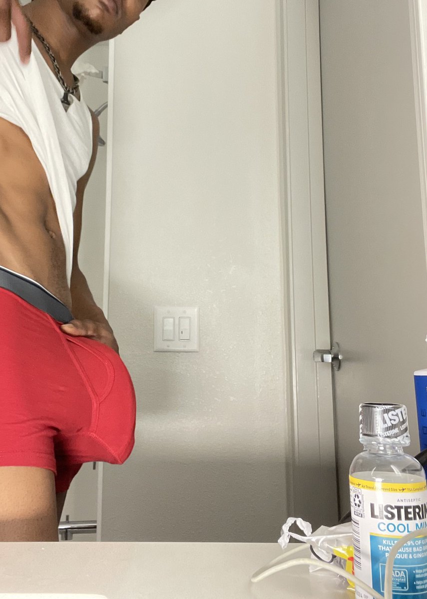 Dr2trange's tweet photo. Show me some love ladies #school #student #slutty #sexynude #sexystudent #slut #blowjob #dick #boobs #tits #suck #suckingdick #oitfit #handjob #anal #oral #porn #pornhub #lanarhoades #emilywillis #kissing https://t.co/djxkyxAuIi